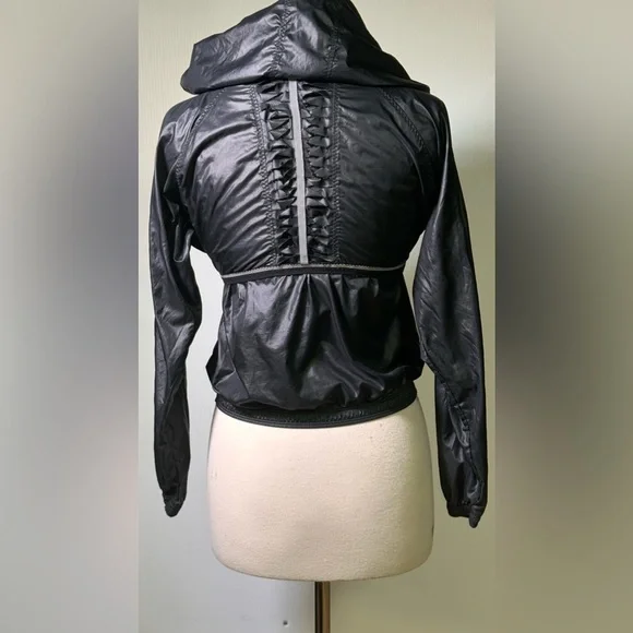 RYU - Picture 5 of 11